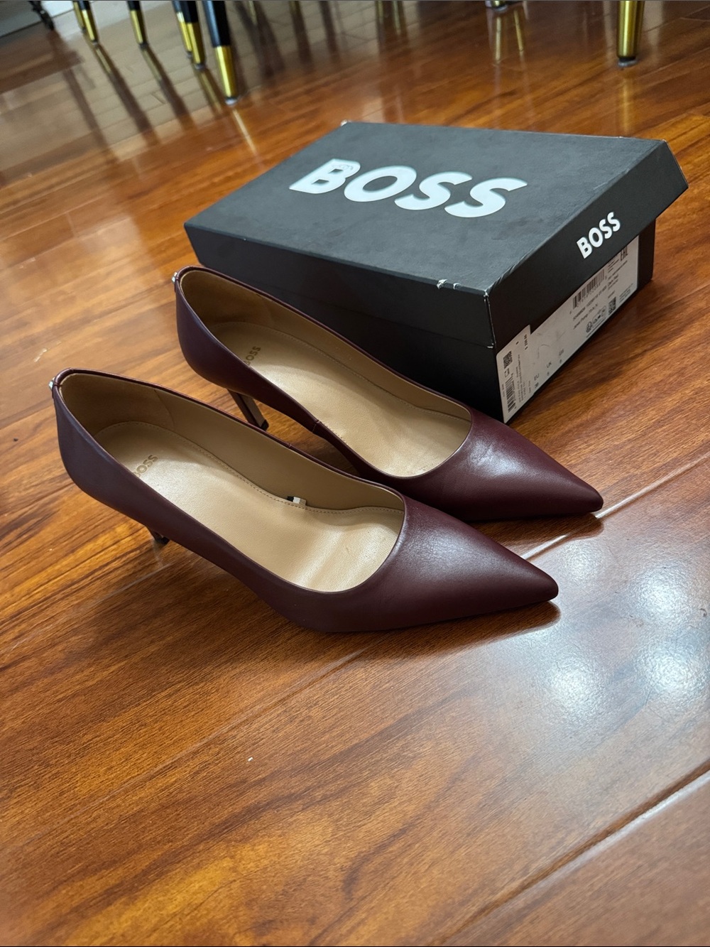 Boss Women's Wine Pointed-Toe Leather Pumps